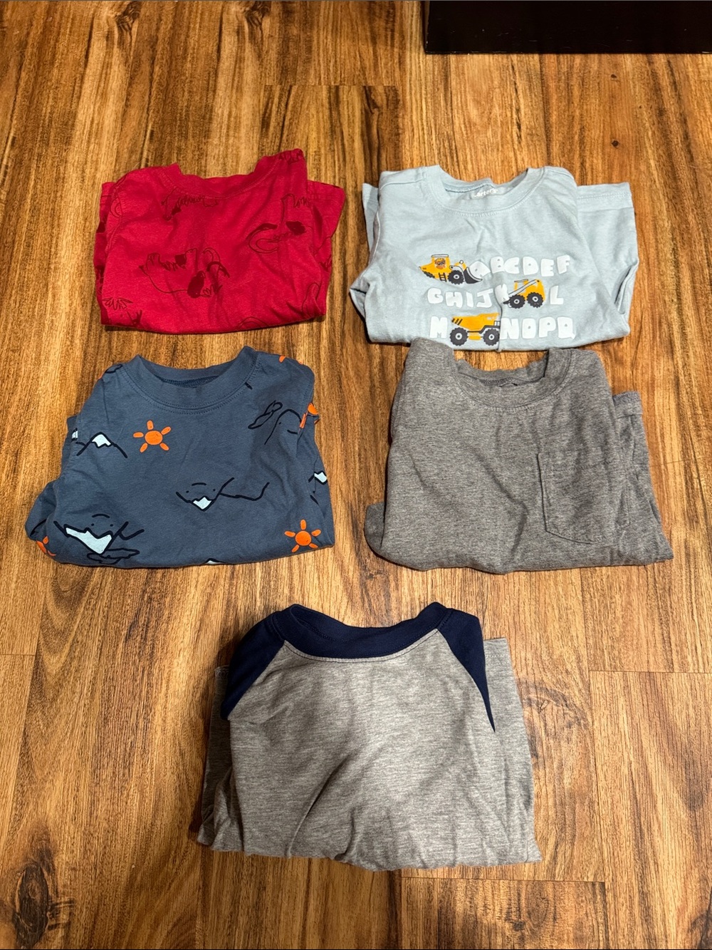Carter's Long Sleeve 2T Bundle of 5 Shirts